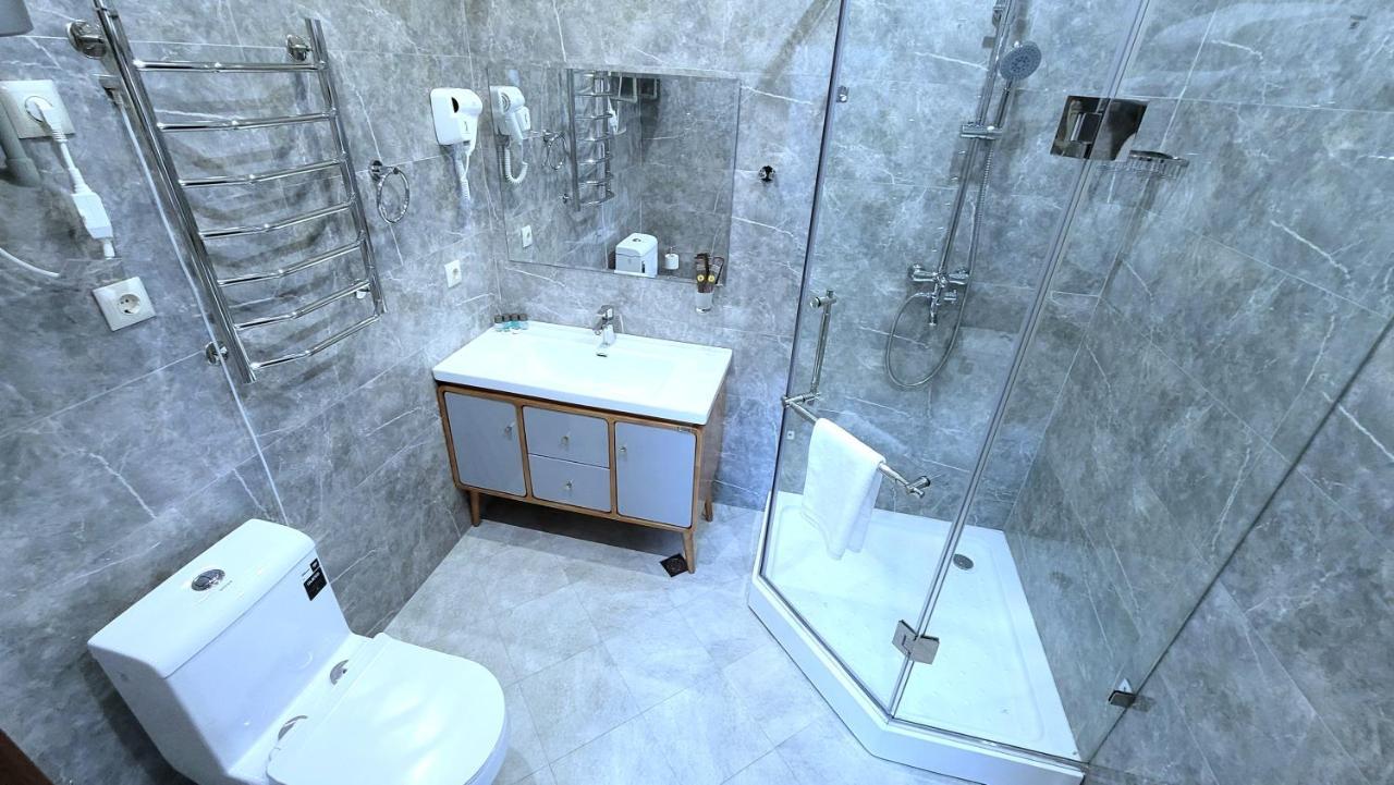 Hotel Ayni Dushanbe Ngoại thất bức ảnh