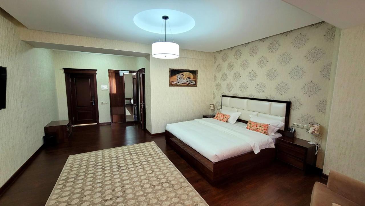 Hotel Ayni Dushanbe Ngoại thất bức ảnh