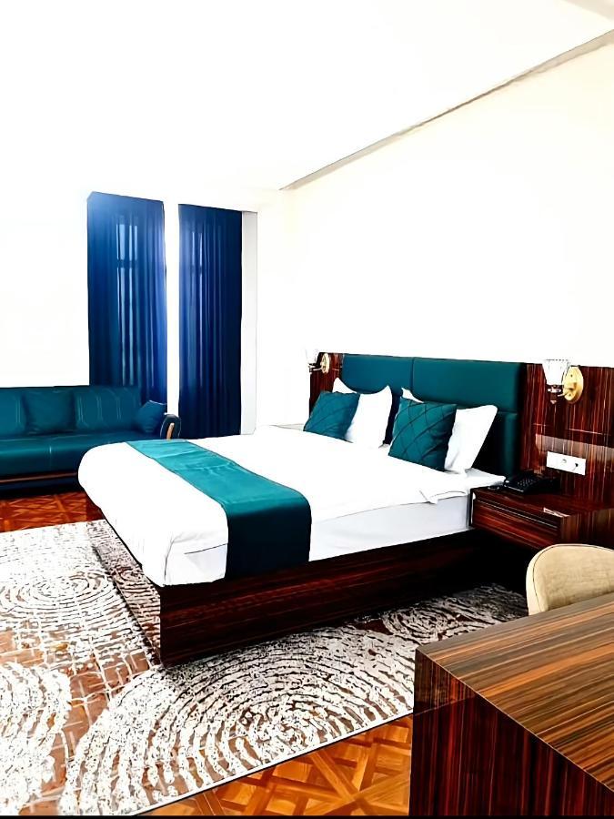 Hotel Ayni Dushanbe Ngoại thất bức ảnh